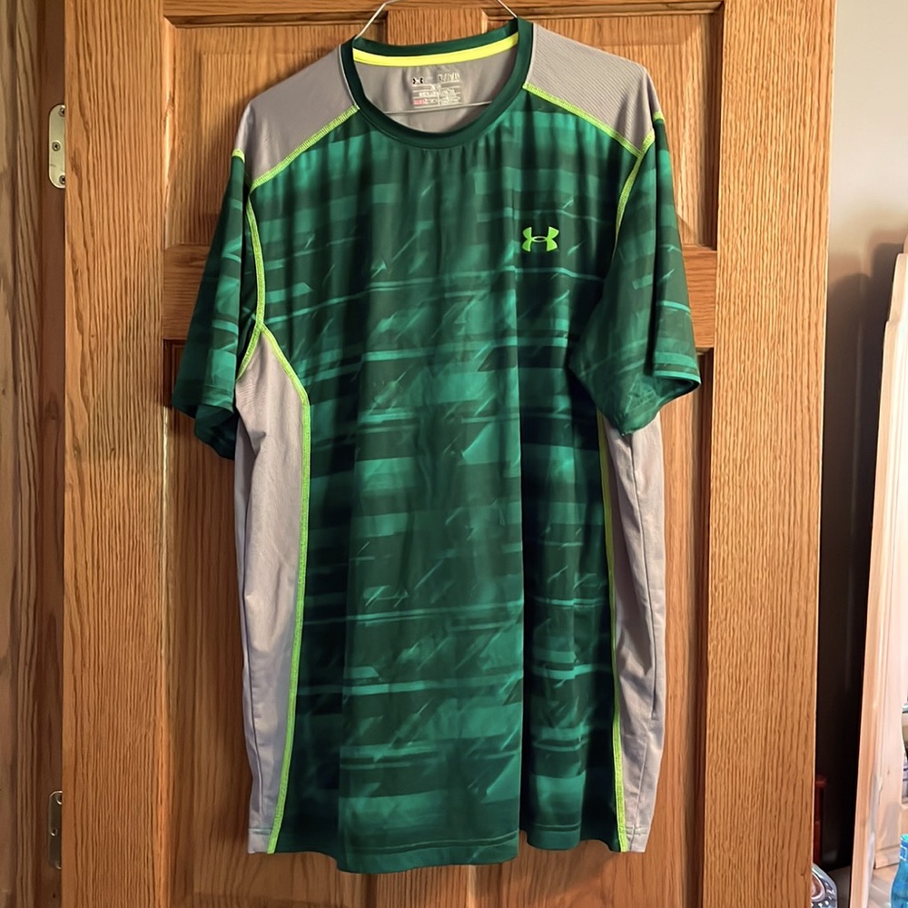 Mens fitted under armour shirt